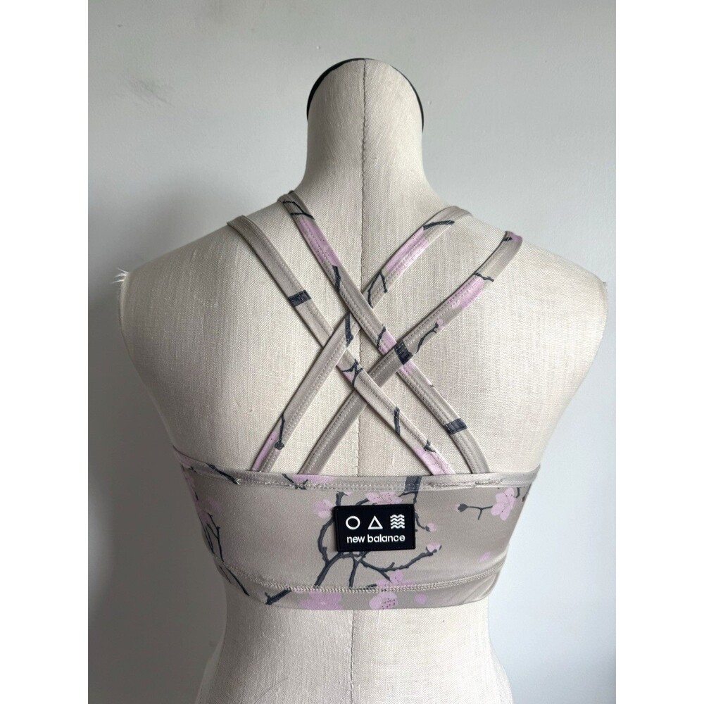 New Balance Sports Bra Strappy Crisscross Floral Stretch Size M Women